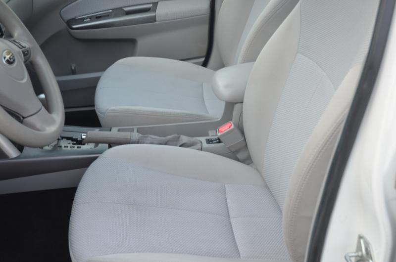 Subaru Forester 2.5X Premium 2012