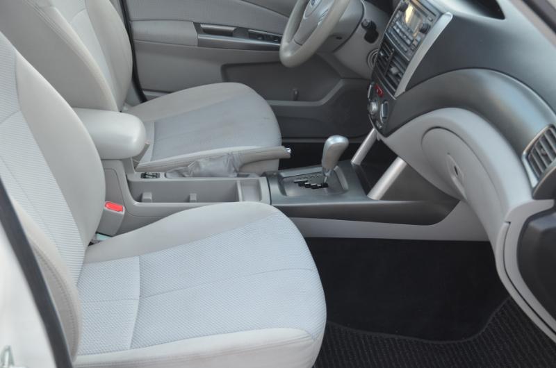 Subaru Forester 2.5X Premium 2012