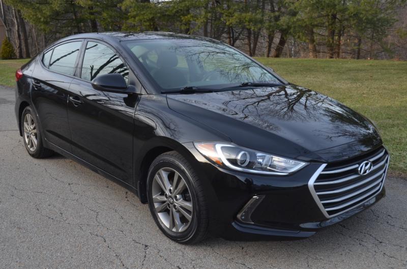 Hyundai Elantra  2018