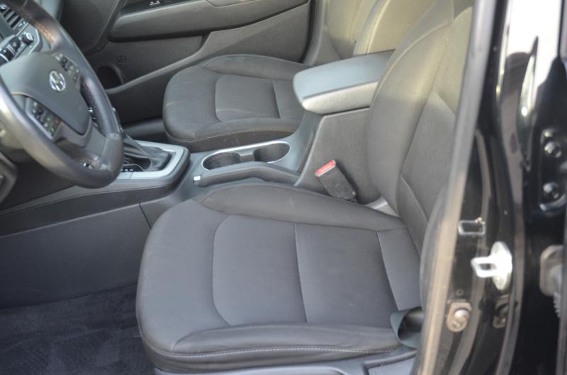 Hyundai Elantra  2018