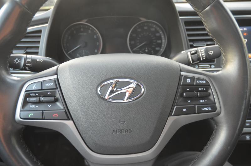 Hyundai Elantra  2018