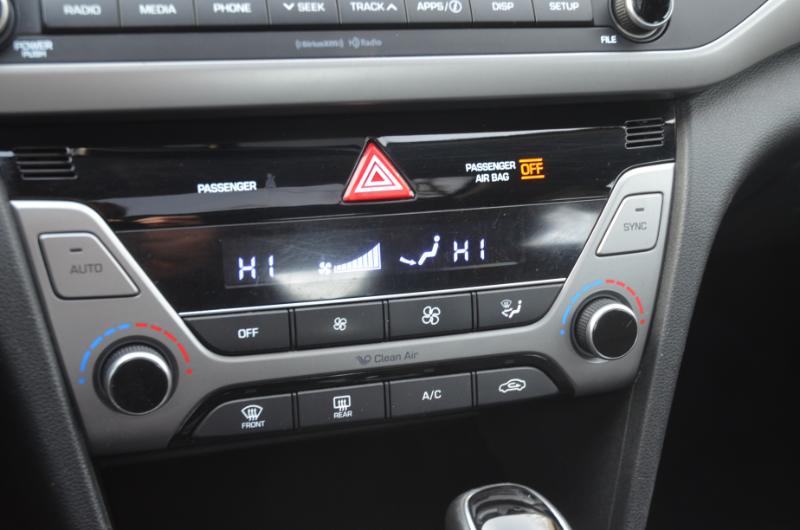 Hyundai Elantra  2018