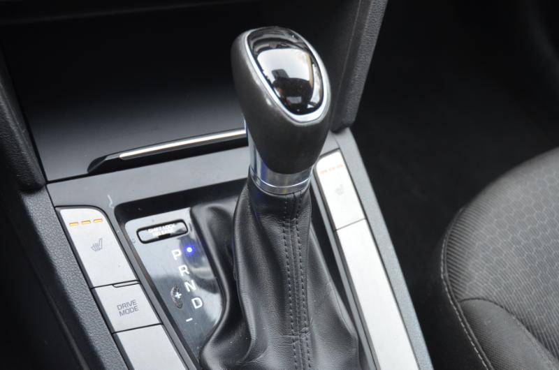 Hyundai Elantra  2018