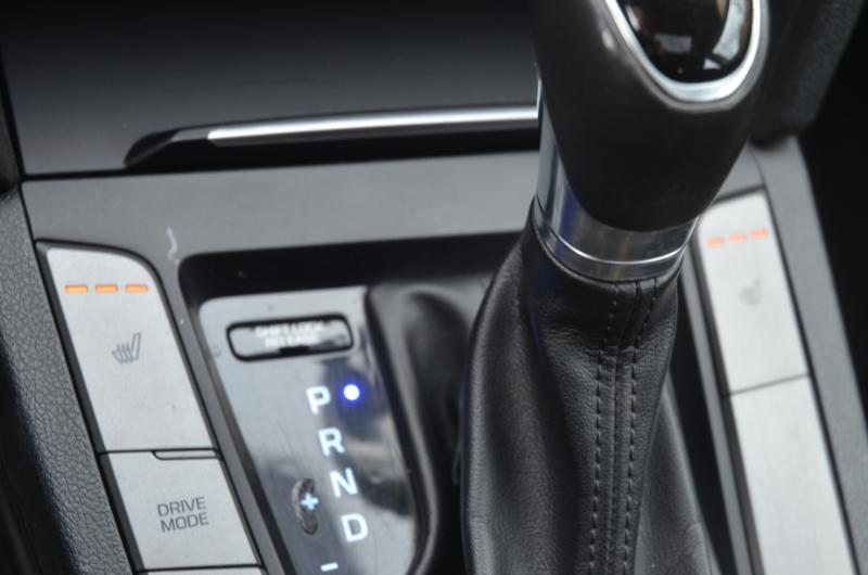 Hyundai Elantra  2018