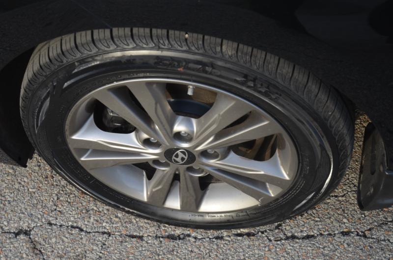 Hyundai Elantra  2018