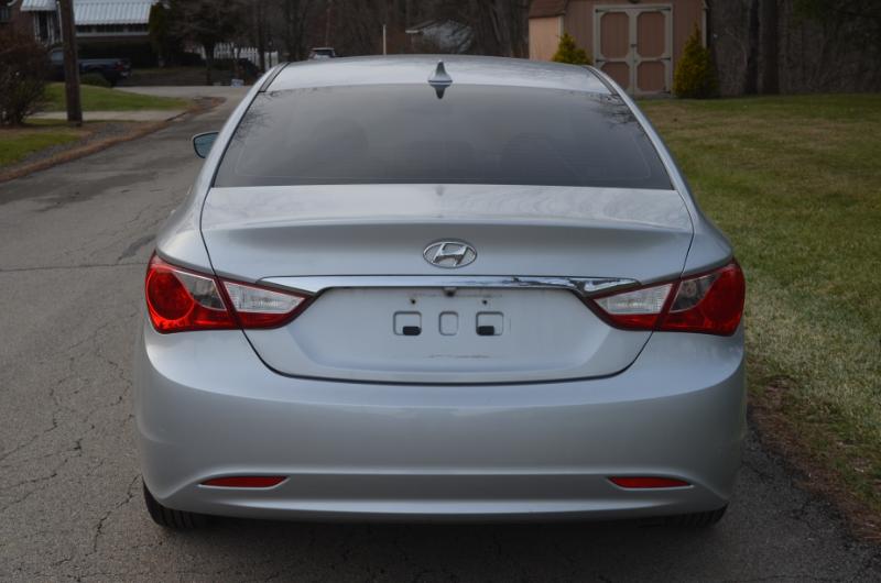 Hyundai Sonata GLS Auto 2011