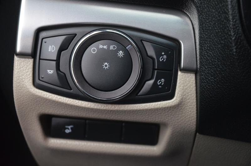 Ford Explorer XLT 4WD 2019