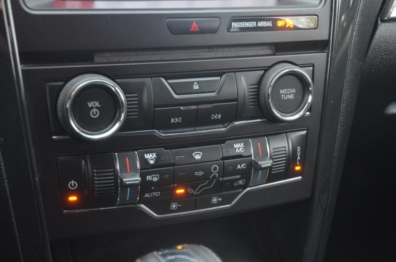 Ford Explorer XLT 4WD 2018