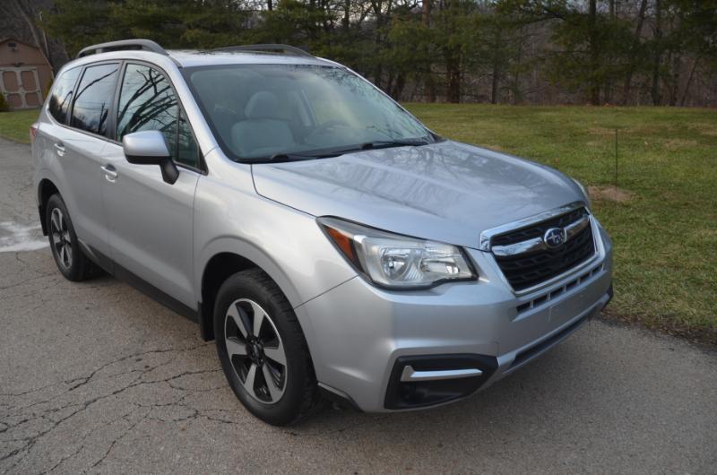 Subaru Forester 2.5i Premium PZEV CVT 2017