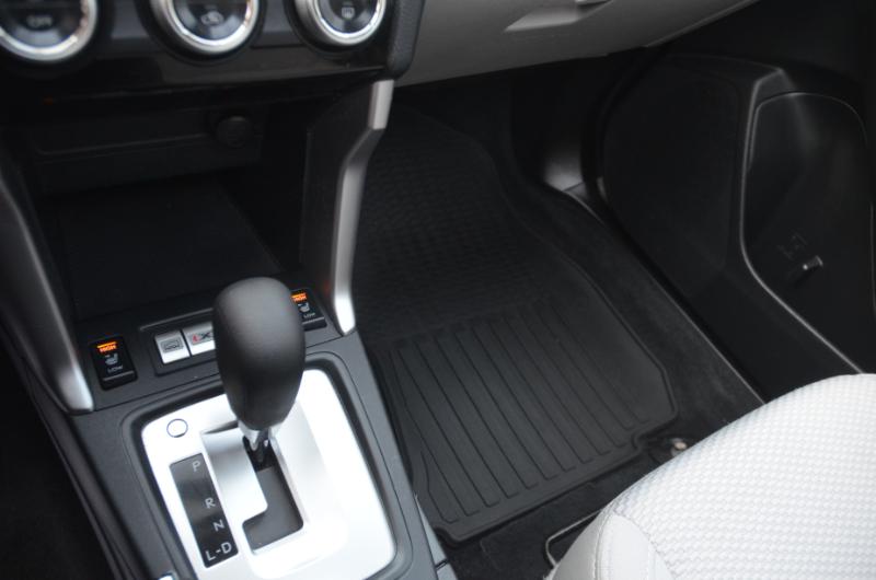 Subaru Forester 2.5i Premium PZEV CVT 2017