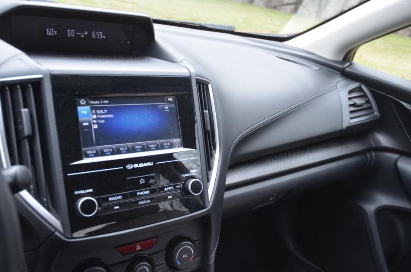 Subaru Impreza 2.0i Premium CVT 4-Door 2017