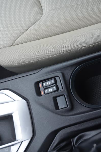 Subaru Impreza 2.0i Premium CVT 4-Door 2017