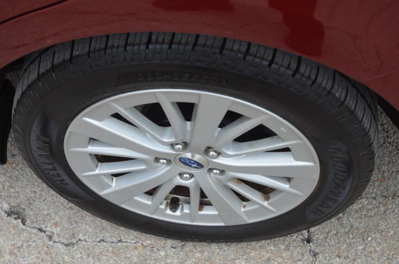 Subaru Impreza 2.0i Premium CVT 4-Door 2017