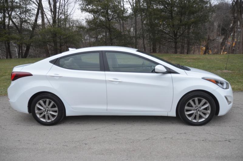 Hyundai Elantra SE 2016