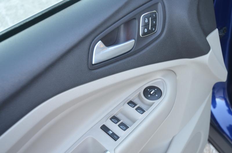 Ford Escape SEL 4WD 2013