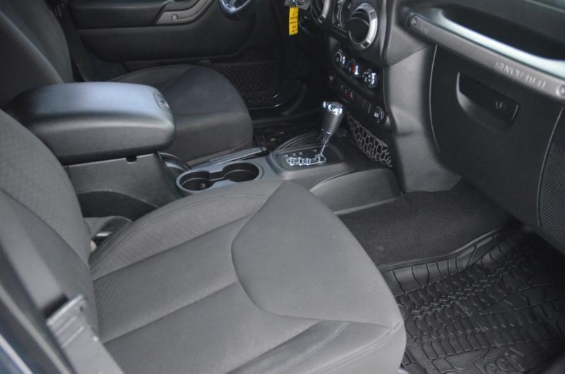 Jeep Wrangler Unlimited Sport 4WD 2017