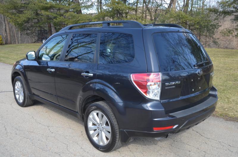 Subaru Forester 2.5X Premium 2013