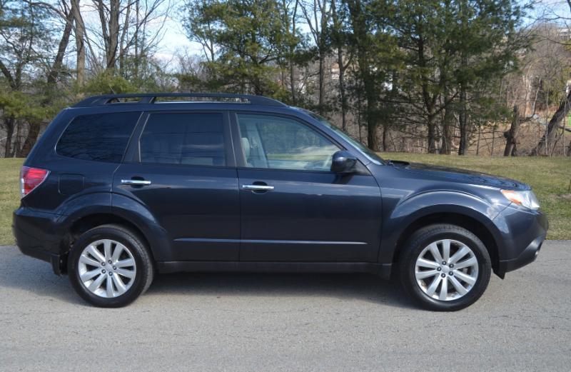 Subaru Forester 2.5X Premium 2013