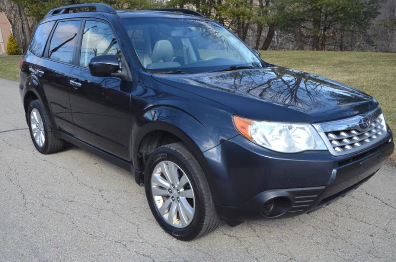 Subaru Forester 2.5X Premium 2013