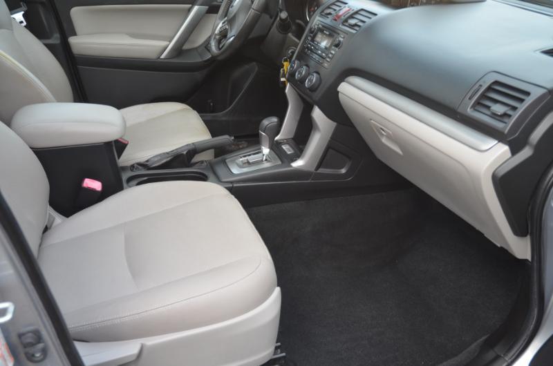 Subaru Forester 2.5i Limited 2014