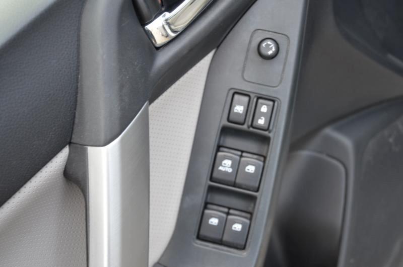 Subaru Forester 2.5i Limited 2014