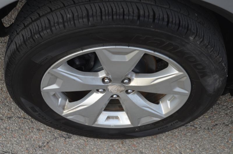 Subaru Forester 2.5i Limited 2014