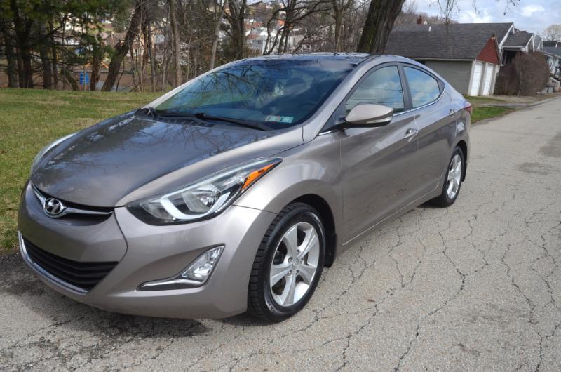 Hyundai Elantra  2016