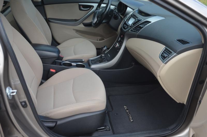 Hyundai Elantra  2016