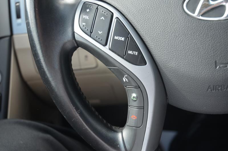 Hyundai Elantra  2016