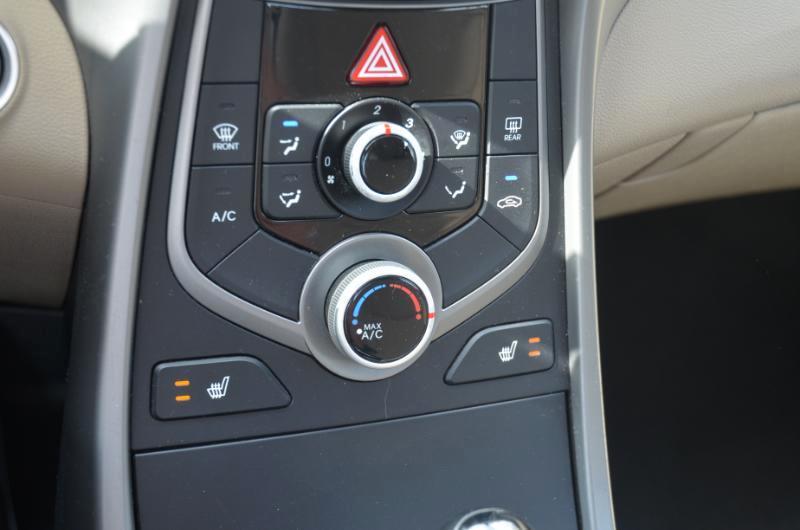 Hyundai Elantra  2016