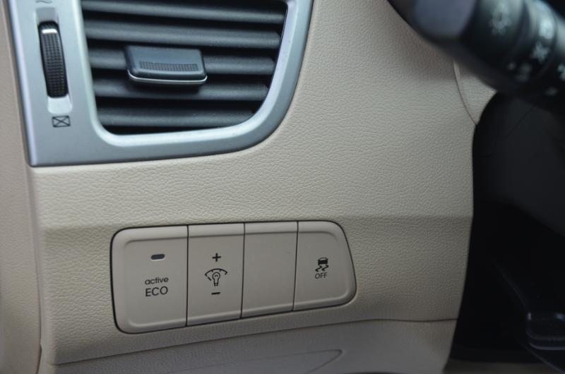 Hyundai Elantra  2016