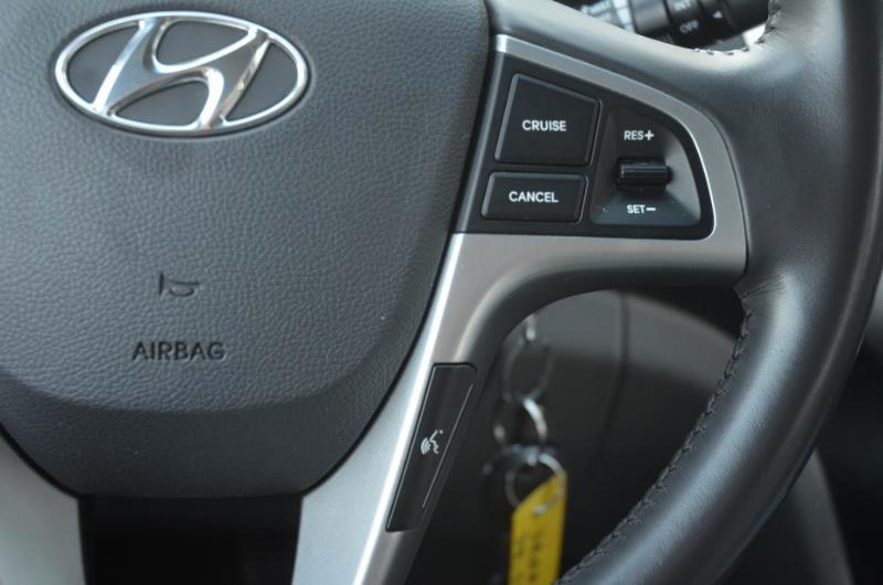 Hyundai Accent SE 5-Door 2014