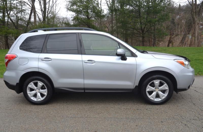 Subaru Forester 2.5i Premium PZEV CVT 2016