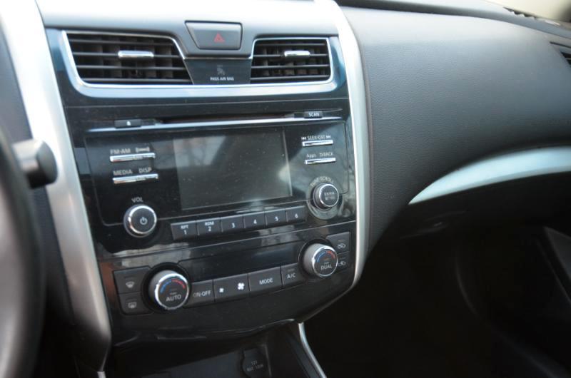 Nissan Altima 2.5 SV 2015