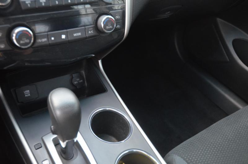 Nissan Altima 2.5 SV 2015