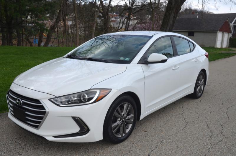 Hyundai Elantra SE 2017