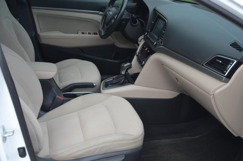Hyundai Elantra SE 2017