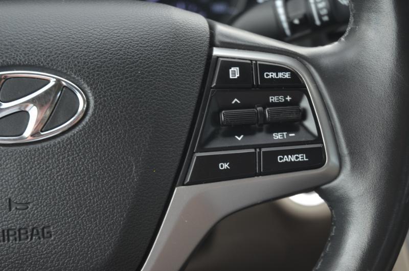 Hyundai Elantra SE 2017