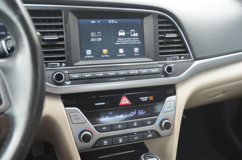 Hyundai Elantra SE 2017