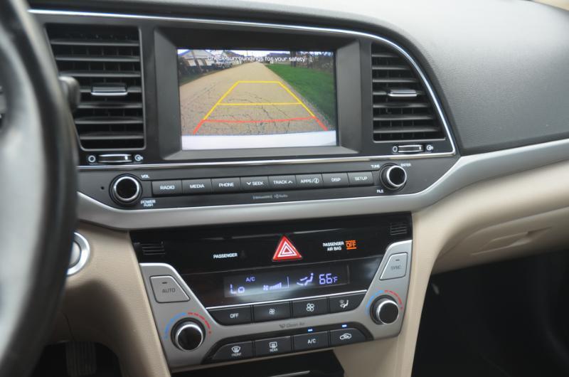 Hyundai Elantra SE 2017