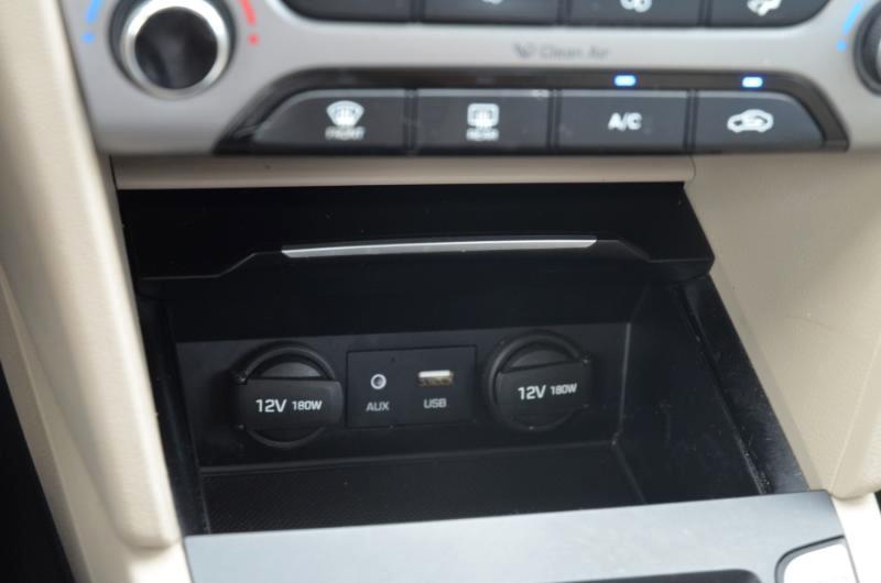 Hyundai Elantra SE 2017