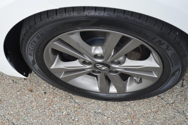 Hyundai Elantra SE 2017