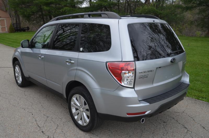 Subaru Forester 2.5X Limited 2012