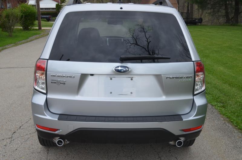 Subaru Forester 2.5X Limited 2012
