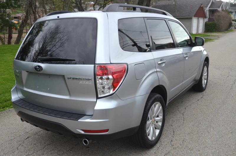 Subaru Forester 2.5X Limited 2012