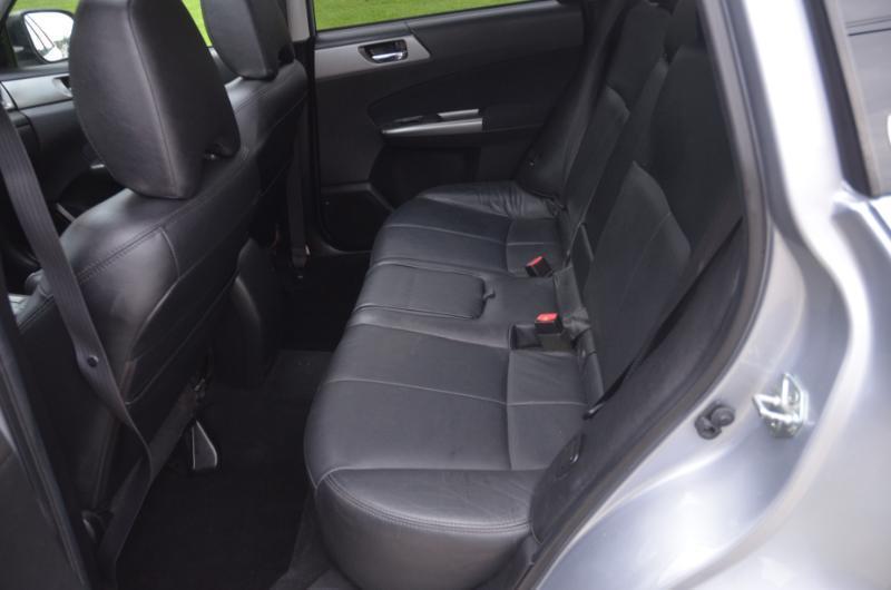 Subaru Forester 2.5X Limited 2012