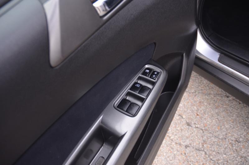 Subaru Forester 2.5X Limited 2012