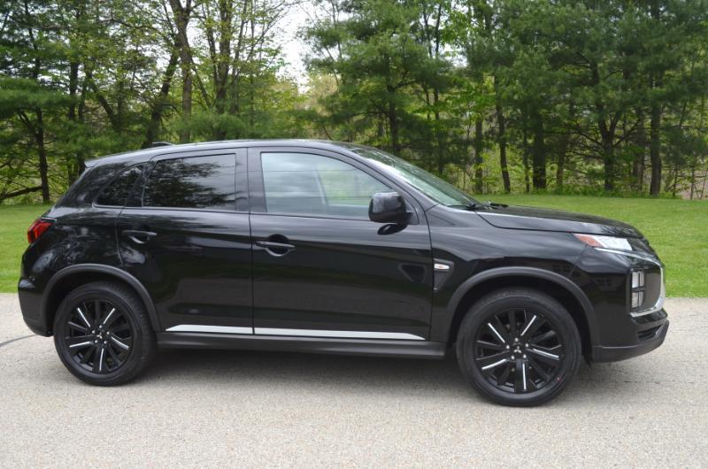 Mitsubishi Outlander Sport  2022