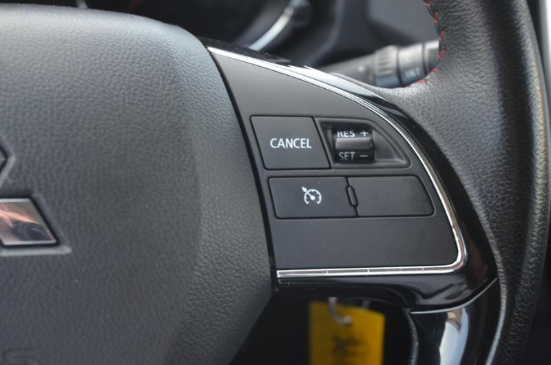 Mitsubishi Outlander Sport  2022
