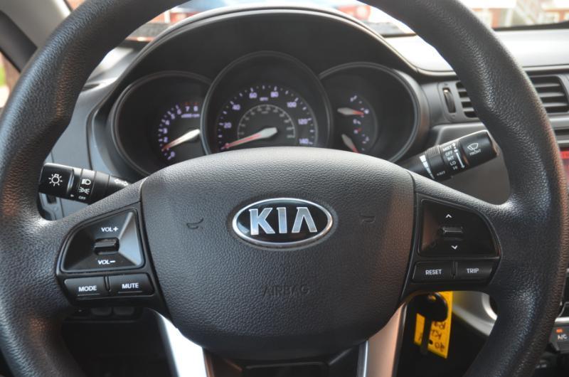Kia Rio LX 2014